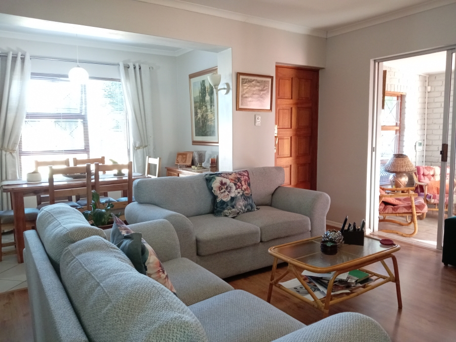 3 Bedroom Property for Sale in Strelitzia Park Eastern Cape